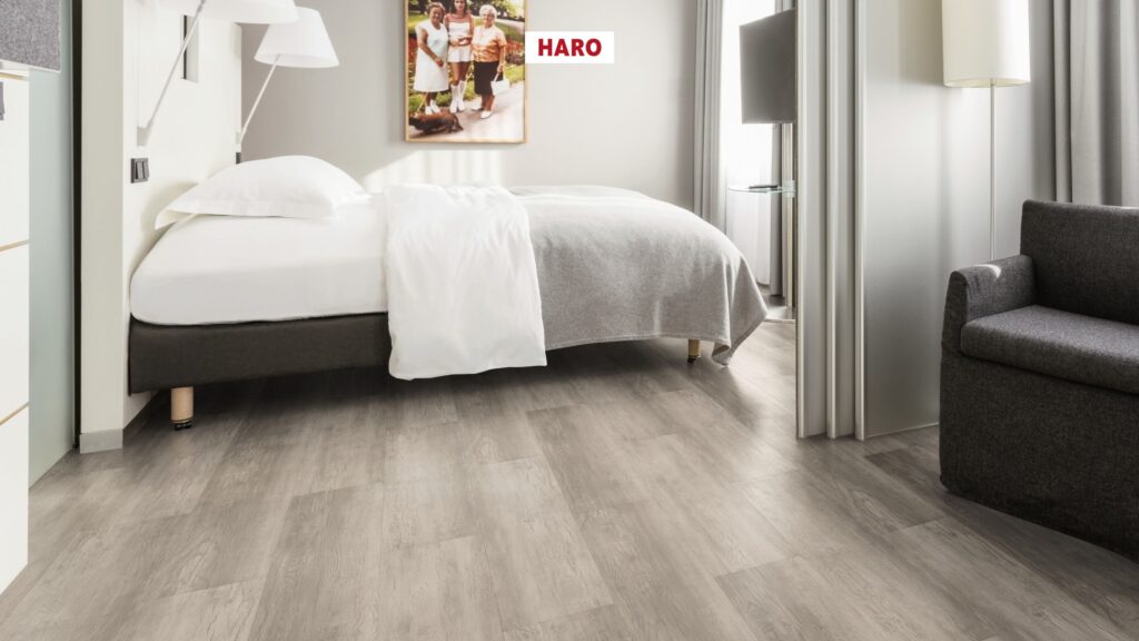 537297_disano_by_haro_plank_1_strip_4vm_country_oak_grey_rustic_brushed_int02.jpg