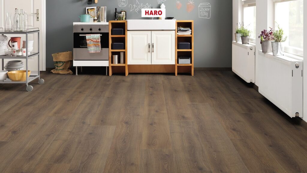 538773_haro_laminatboden_gran_via_4v_oak_contura_smoked_authentic_qv.jpg