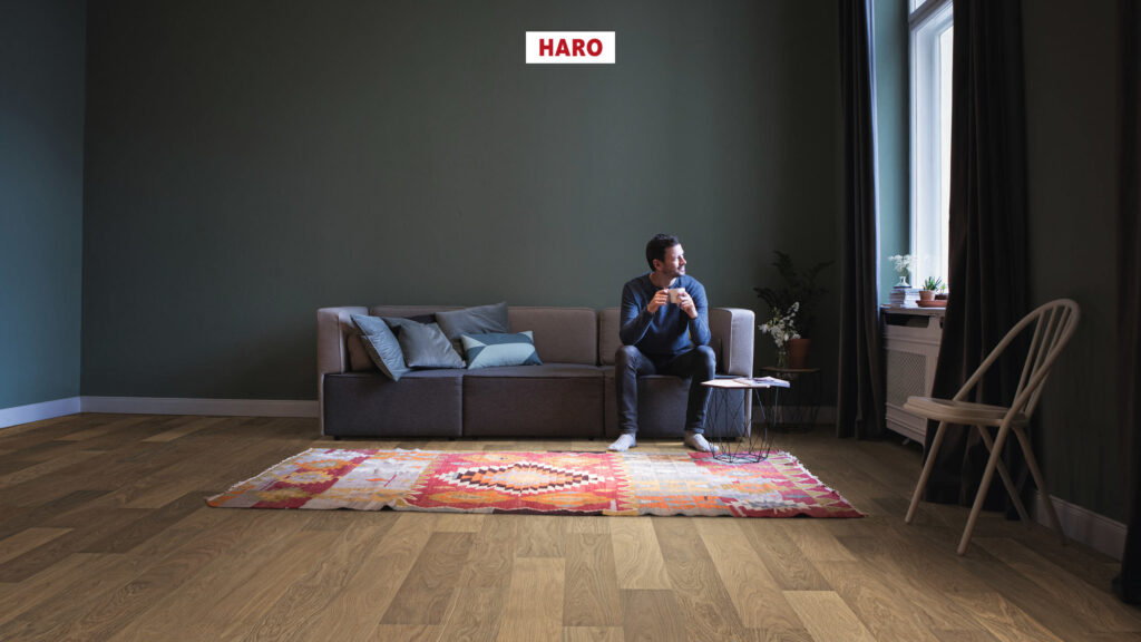 540153_haro_parquet_strip_prestige_fumed_oak_puro_white_markant_brushed_int.jpg