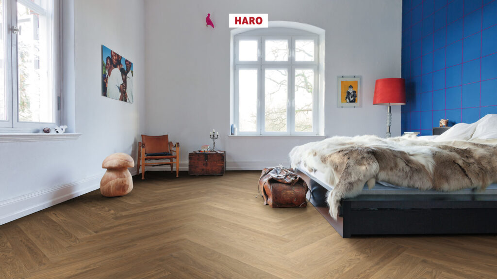 540158_haro_parquet_strip_prestige_oak_sand_grey_markant_brushed_int.jpg