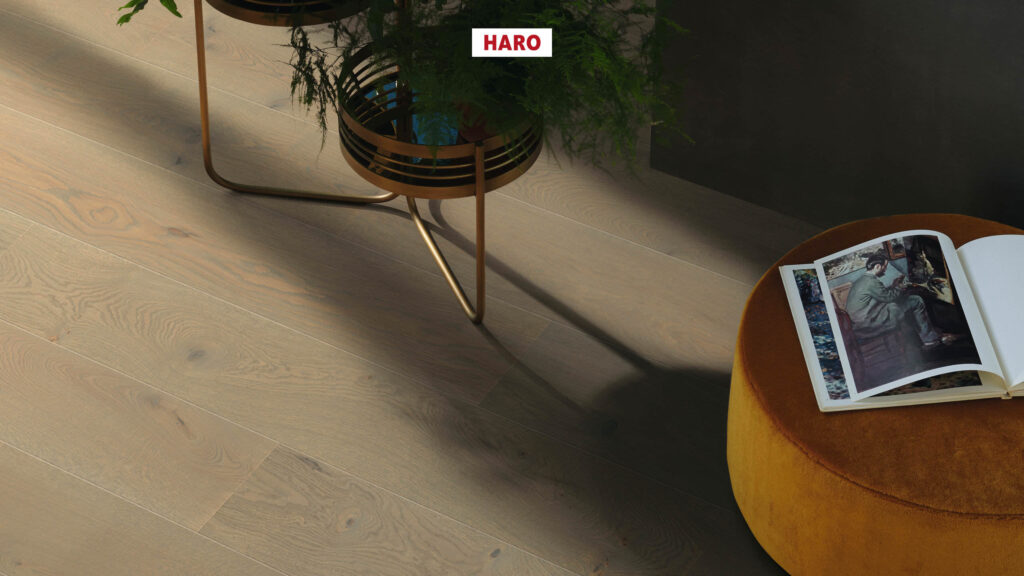 540230_haro_parquet_plank_1_strip_180_4v_oak_graphite_grey_sauvage_brushed_int.jpg