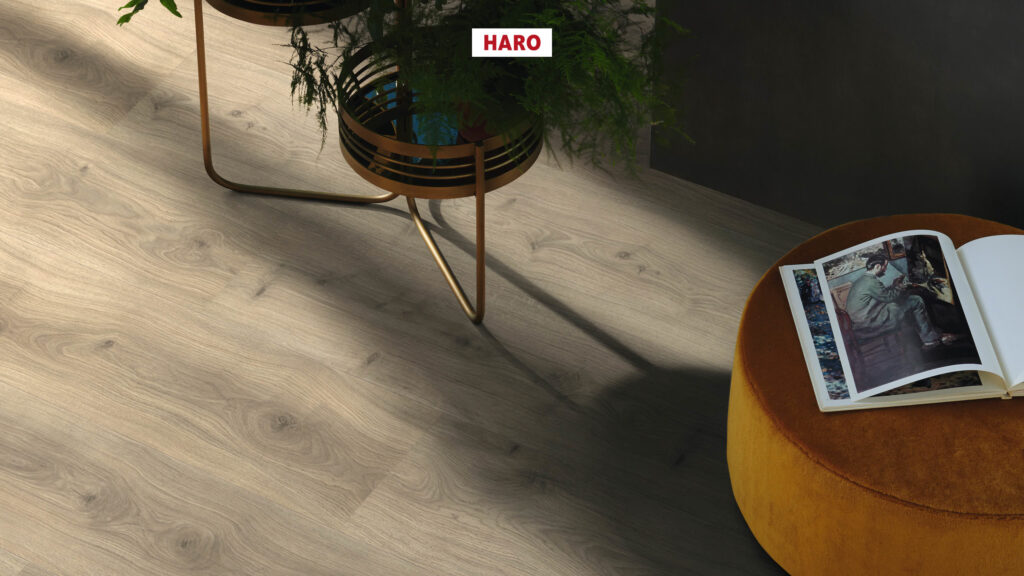 540279_haro_laminatboden_gran_via_4v_oak_emilia_velvet_grey_authentic_soft_int.jpg