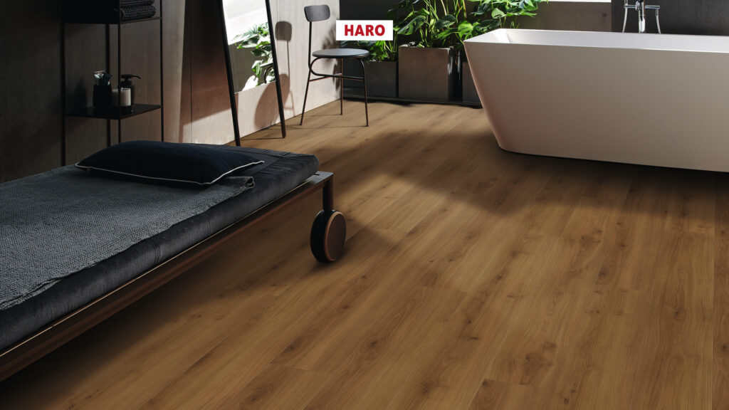 540284_haro_laminatboden_gran_via_4v_oak_emilia_amber_authentic_soft_int.jpg